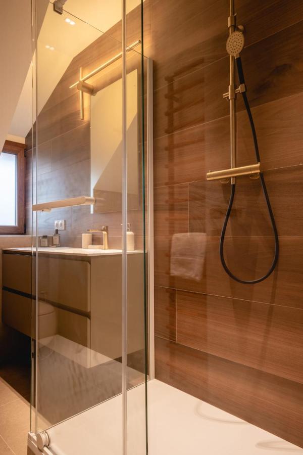 Le Nid Du Favre I - Charming Studio With Stunning Lake View Annecy Dış mekan fotoğraf